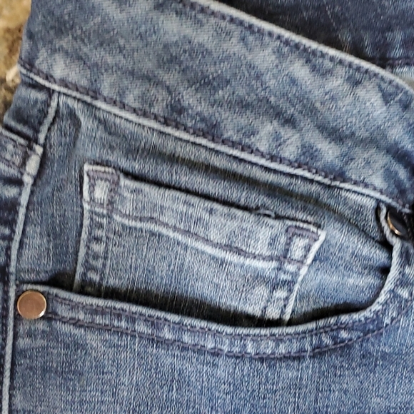 SOLD!!! LANE BRYANT Distressed Skinny Jeans - Picture 6 of 9